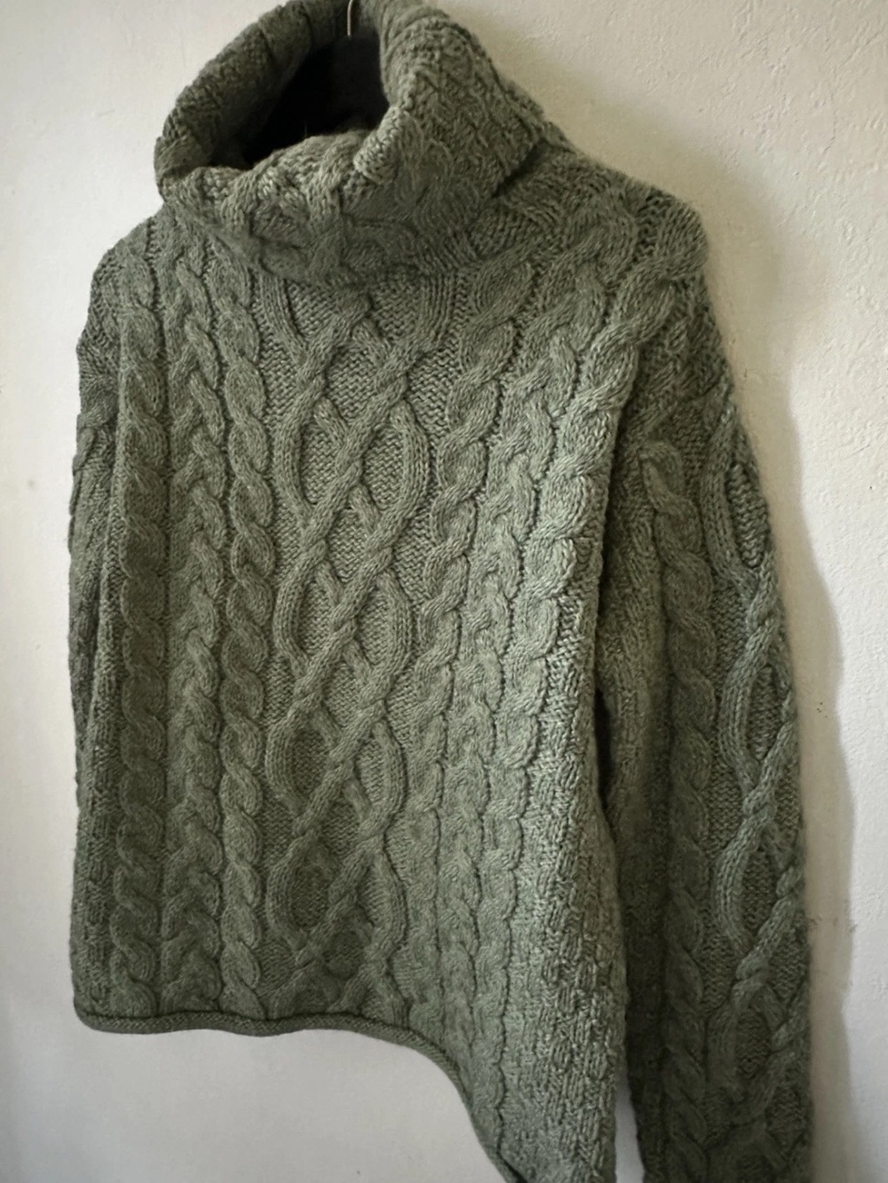 Inis Crafts Womens M Irish Cable Knit Sweater Green Merino Wool Chunky Cottage - Picture 2 of 4